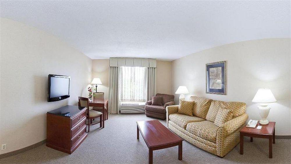 Holiday Inn Little Rock-Airport-Conference Center By Ihg Exteriör bild